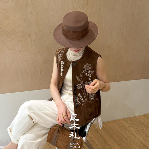 【预售7天】良木礼山羊皮刺绣马甲（Q2591613） 商品图1