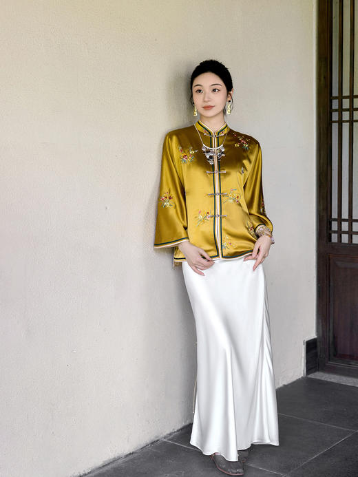 盛唐牡丹盛奢系列 | 手推绣蝴蝶花对襟外套 商品图4