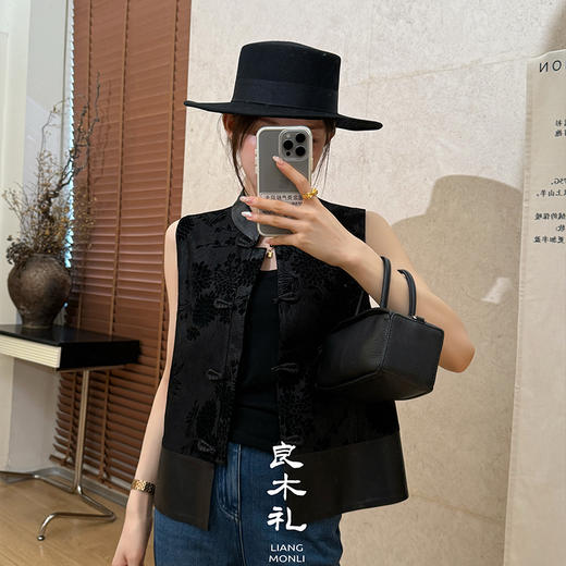 【不退不换】【预售7天】良木礼绵羊皮国风马甲（Q2591614） 商品图0