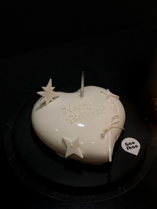 纯白爱心慕斯蛋糕 商品图1