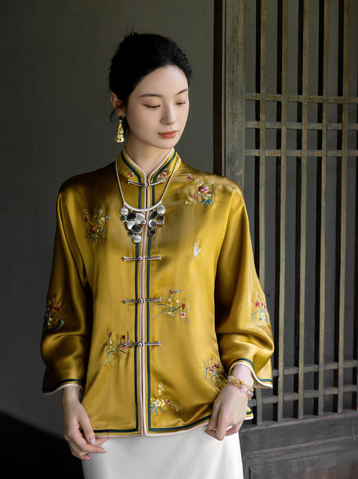 盛唐牡丹盛奢系列 | 手推绣蝴蝶花对襟外套 商品图2
