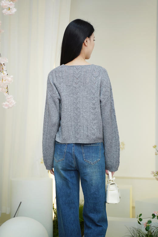 M1臣禾	【艺术家毛衫】100%羊毛V领钩花毛衫套头针织衫	JZ253091022 商品图4