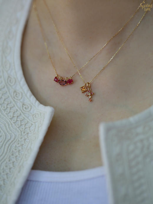 SpoiledBrat Jewelry 18K金橘色蓝宝石十字架项链 商品图4