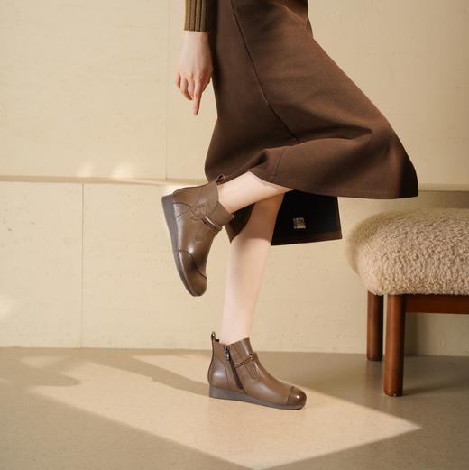 西村名物2025年冬季新款复古单靴平底坡跟显瘦切尔西靴T25DS49221 商品图5