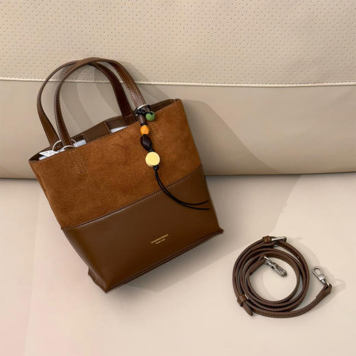 【预售7天，不退不换】良木礼 磨砂真皮包（挂件）（Q2591828） 商品图1