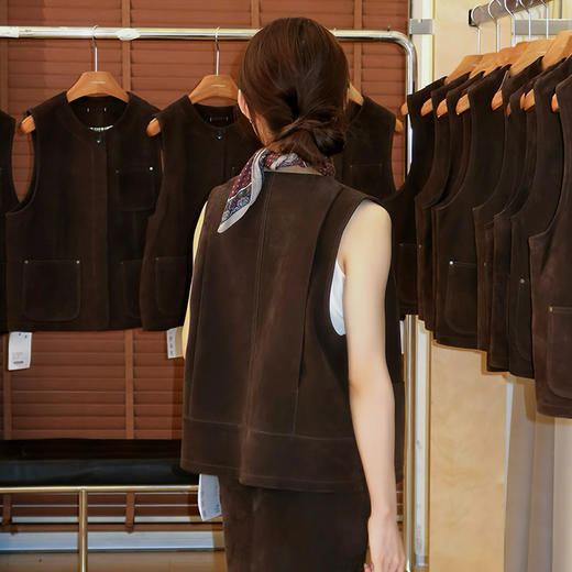 良木礼山羊皮圆领马甲（Q8132） 商品图7