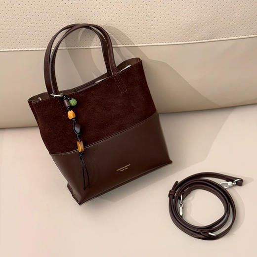 【预售7天，不退不换】良木礼 磨砂真皮包（挂件）（Q2591828） 商品图0