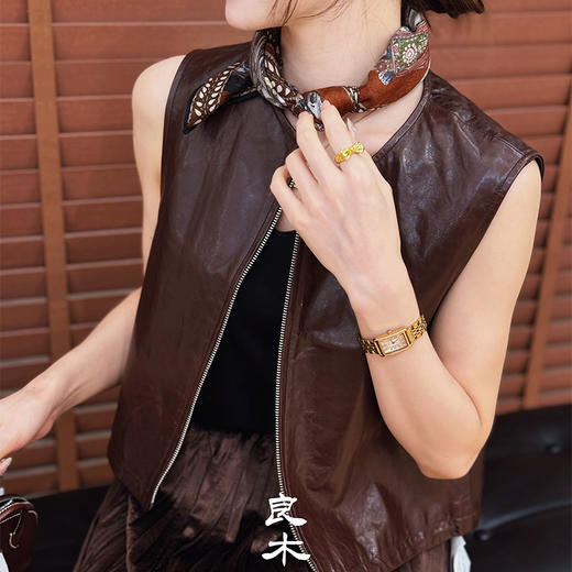 【特价不退不换】良木礼羊皮马甲（Q2591230） 商品图3