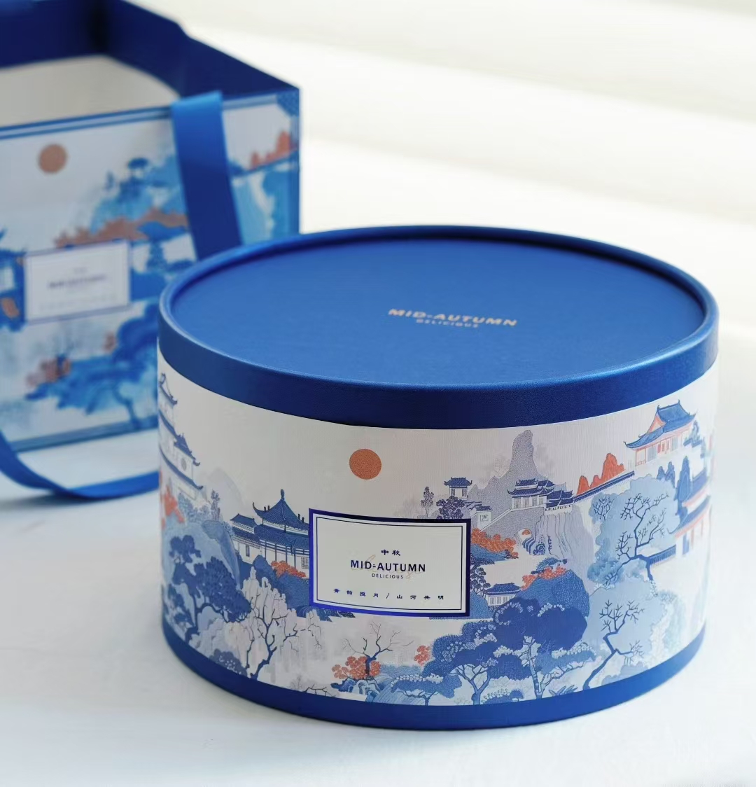 青花筑月（养生月饼8枚➕青花瓷灯笼，选月饼联系客服）