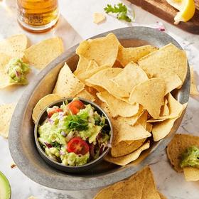 牛油果泥配玉米片Tortilla Chips with Guacamole