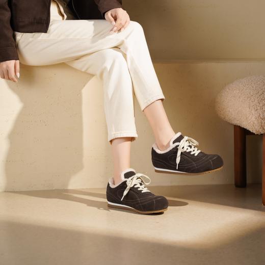 西村名物2025年冬季新款厚底防滑系带毛毛底保暖运动鞋德训鞋毛毛鞋T25DM49141 商品图5