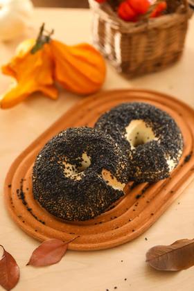 黑芝麻贝果