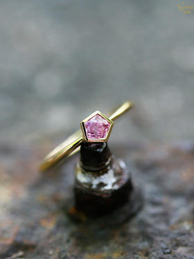 SpoiledBrat Jewelry18k金粉色尖晶石戒指