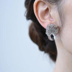 订购8周到｜Monshiro-ajisai-绣球 水晶 耳环（灰色）［日本设计师］