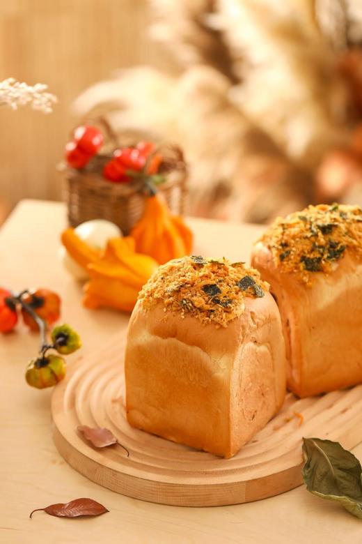 肉松海苔紫糯米咸蛋黄吐司 商品图0