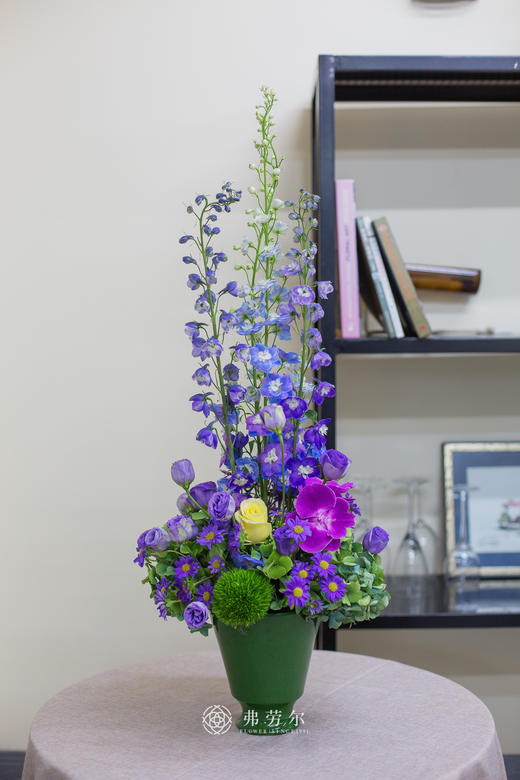 优雅紫色系桌花（含瓶） 商品图0