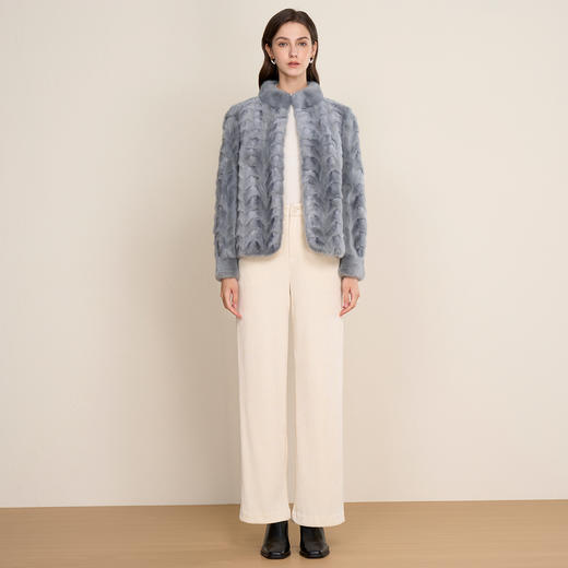 EITIE爱特爱时尚小立领浅蓝色轻奢直筒水貂毛皮草外套冬新款D2593907X 商品图1