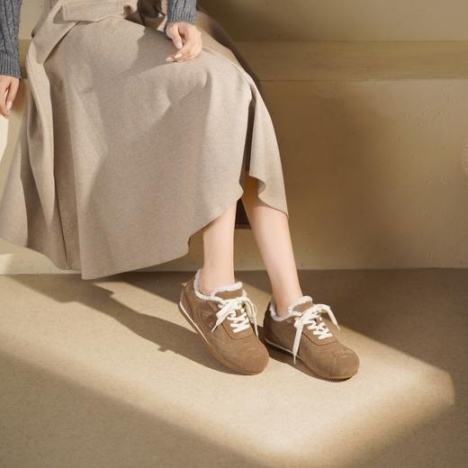 西村名物2025年冬季新款厚底防滑系带毛毛底保暖运动鞋德训鞋毛毛鞋T25DM49141 商品图3