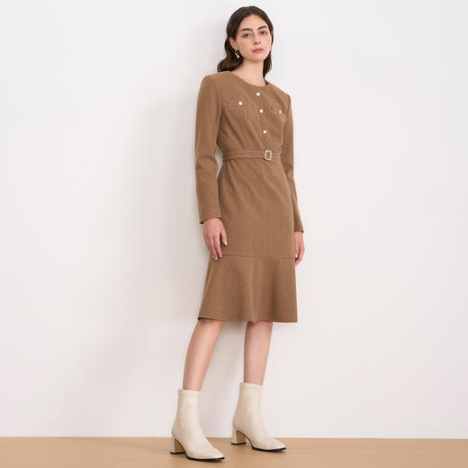 EITIE爱特爱优雅鱼尾收腰显瘦驼色呢子长袖连衣裙秋冬新款D2507923 商品图3