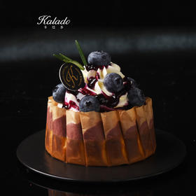 蓝莓雪顶巴斯克