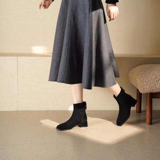 西村名物2025年冬季新款粗跟短筒绒面时尚切尔西靴T25DS49581 商品图5
