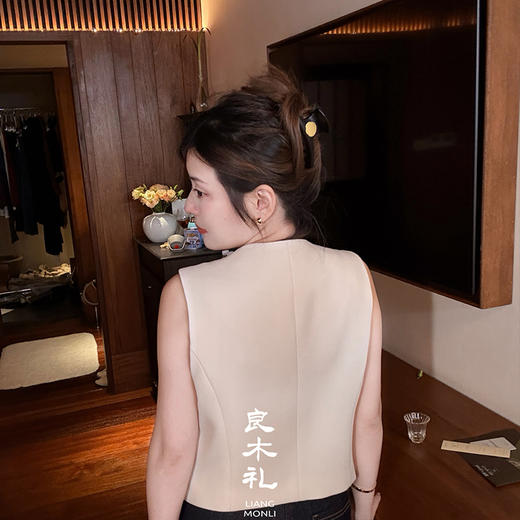 【预售7天】良木礼绵羊毛马甲（Q259202） 商品图2