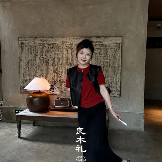 【特价不退不换】良木礼开叉半裙（Q258367） 商品图0