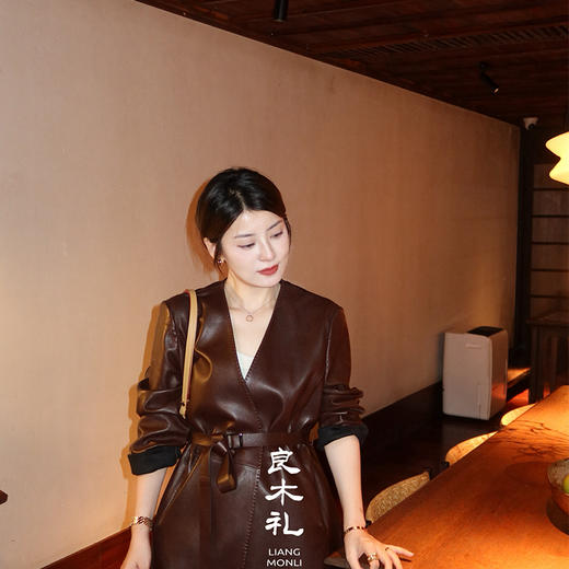 【预售7天】良木礼山羊鹿纹皮衣（腰带）（Q259110） 商品图0