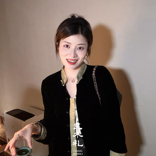 【不退不换】良木礼真丝丝绒外套（Q259131） 商品图2