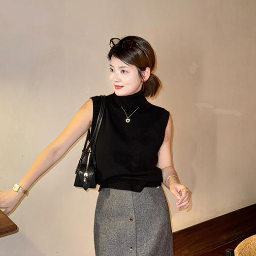 【不退不换】良木礼羊绒高领背心（Q2591608） 商品图1