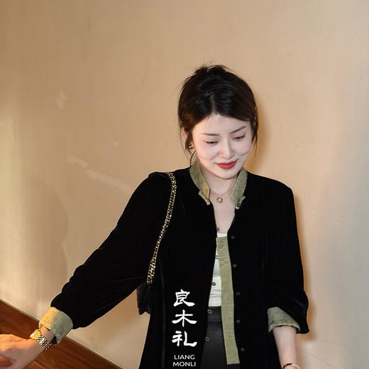 【不退不换】良木礼真丝丝绒外套（Q259131） 商品图0