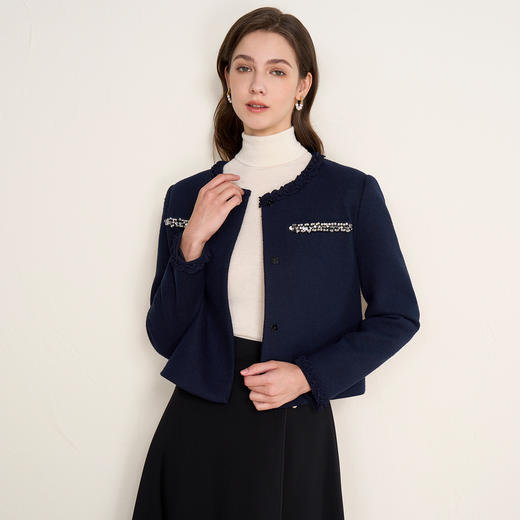 EITIE爱特爱优雅通勤小香风气质圆领深蓝色短外套秋冬新款D2503901 商品图3