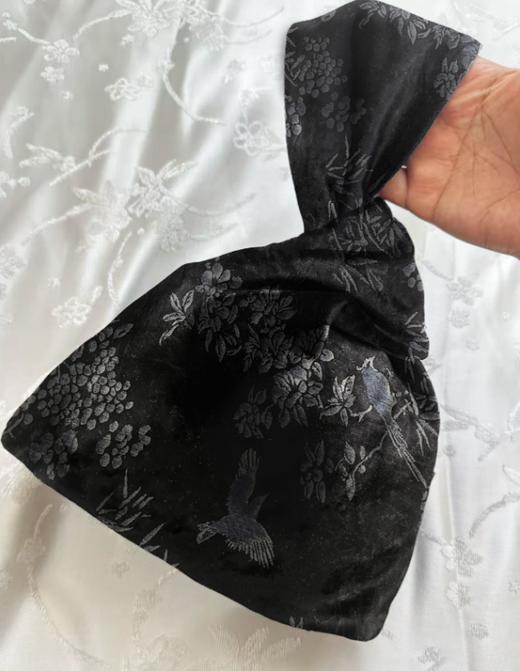 盛唐牡丹 | 黑色喜上眉梢丝绒手拿包 商品图0