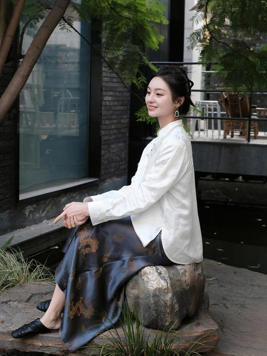 盛唐牡丹| 珍珠白真丝竹子纹偏襟上衣 商品图10