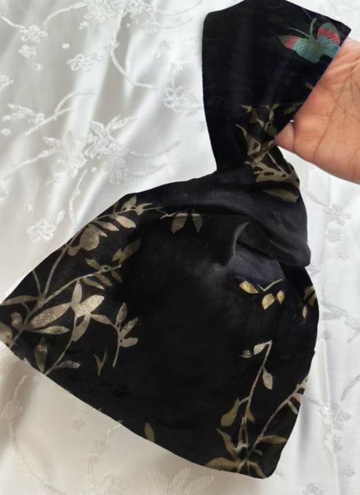 盛唐牡丹 | 真丝丝绒手拿包-黑色 商品图0