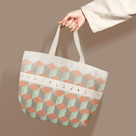 霓裳乐舞拎书袋