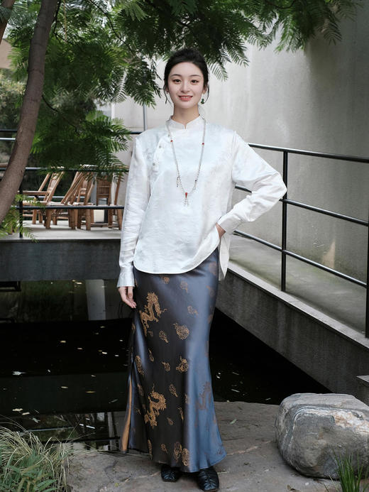 盛唐牡丹| 珍珠白真丝竹子纹偏襟上衣 商品图6