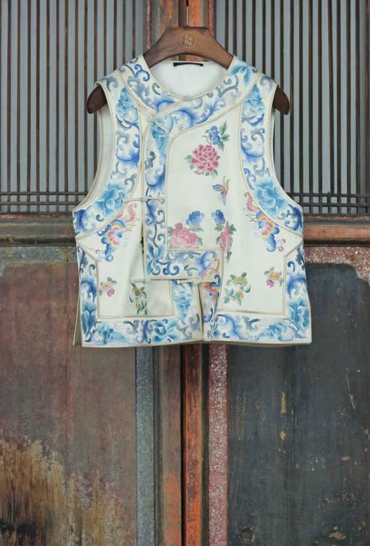 盛唐牡丹盛奢系列 | 重缎真丝手绣偏襟马甲 商品图0