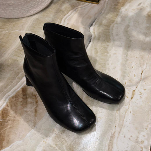 【只换不退】【部分现货】良木礼进口胎牛皮短靴（Q2584807） 商品图0