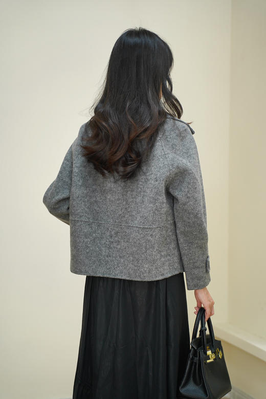 臣禾	西装领羊毛呢大衣 两粒扣短外套	JZ254080575 商品图5