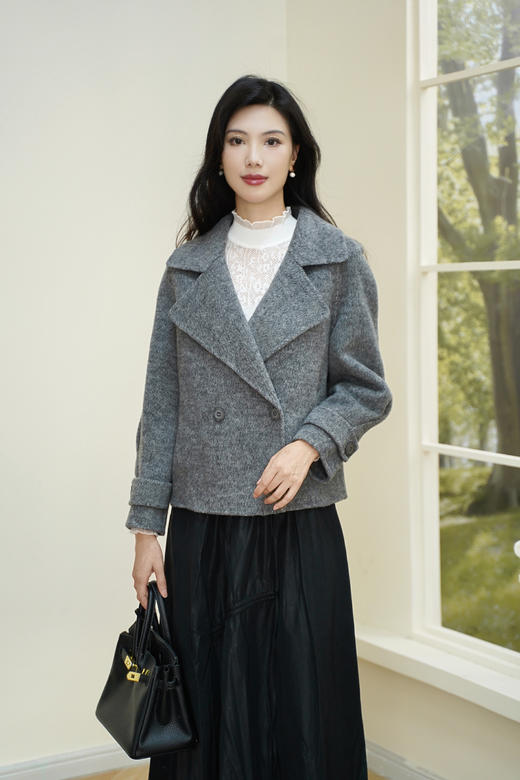 臣禾	西装领羊毛呢大衣 两粒扣短外套	JZ254080575 商品图1