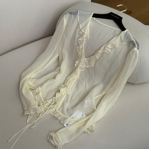 【预售7天】良木礼荷叶领衬衫（Q259154） 商品图0