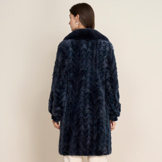 EITIE爱特爱大毛领V领时尚显瘦厚实水貂毛皮草外套冬季新款D2593911X 商品图4