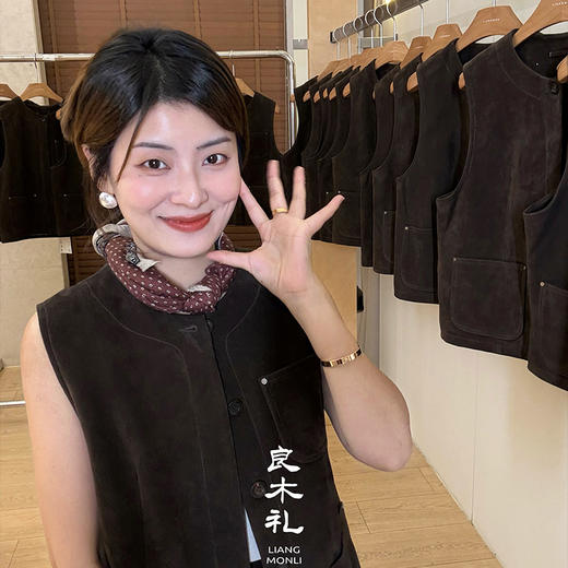 良木礼山羊皮圆领马甲（Q8132） 商品图8