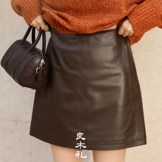 【部分现货】良木礼绵羊皮短裙（Q2593701） 商品图0