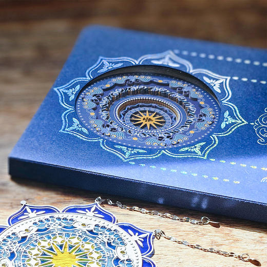 水族铜鼓鱼纹纸雕本 商品图0