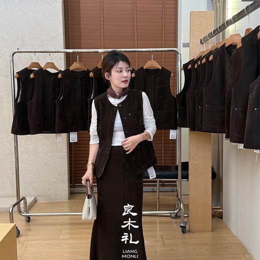 【预售7天】良木礼山羊皮鱼尾半裙（Q8141） 商品图4