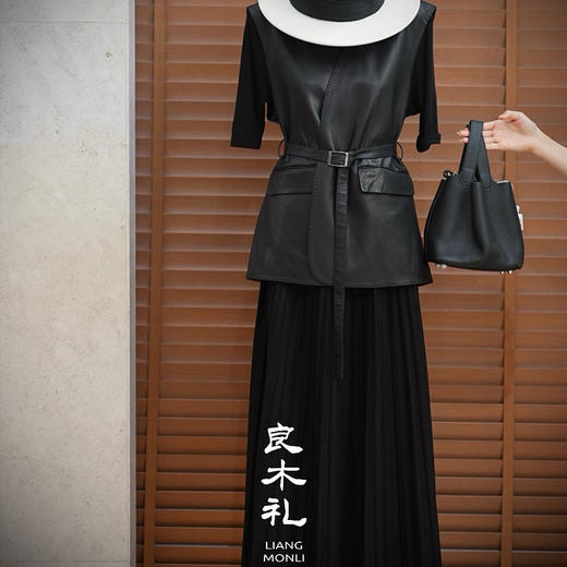 【预售7天】良木礼羊毛百褶半裙（Q2592451） 商品图0