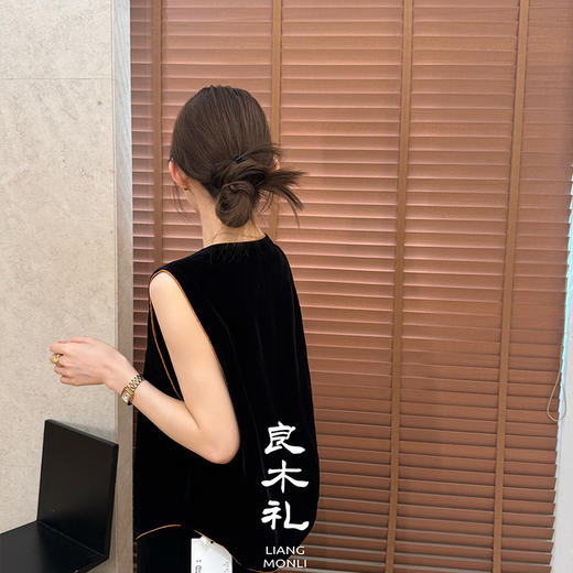 【预售7天】良木礼真丝丝绒马甲（Q2591220） 商品图2