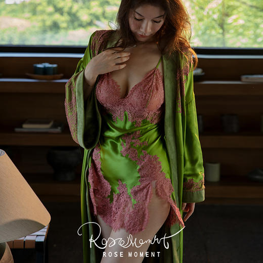 静奢真丝蕾丝立绒大袖宽长袍 P250603 商品图9